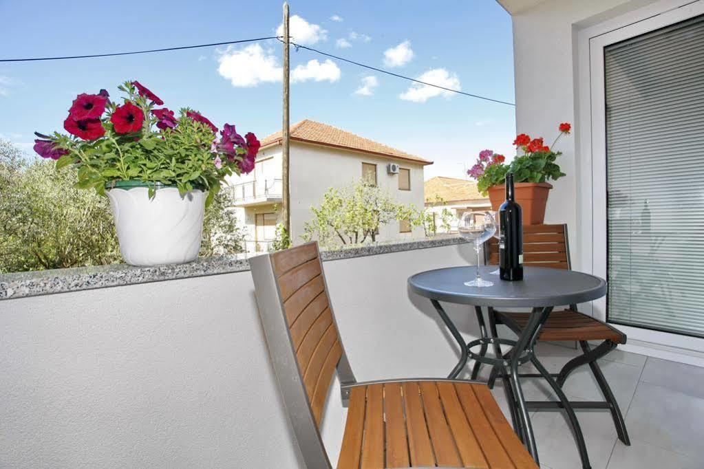 Apartment Inka Nice And Comfy ザダル エクステリア 写真